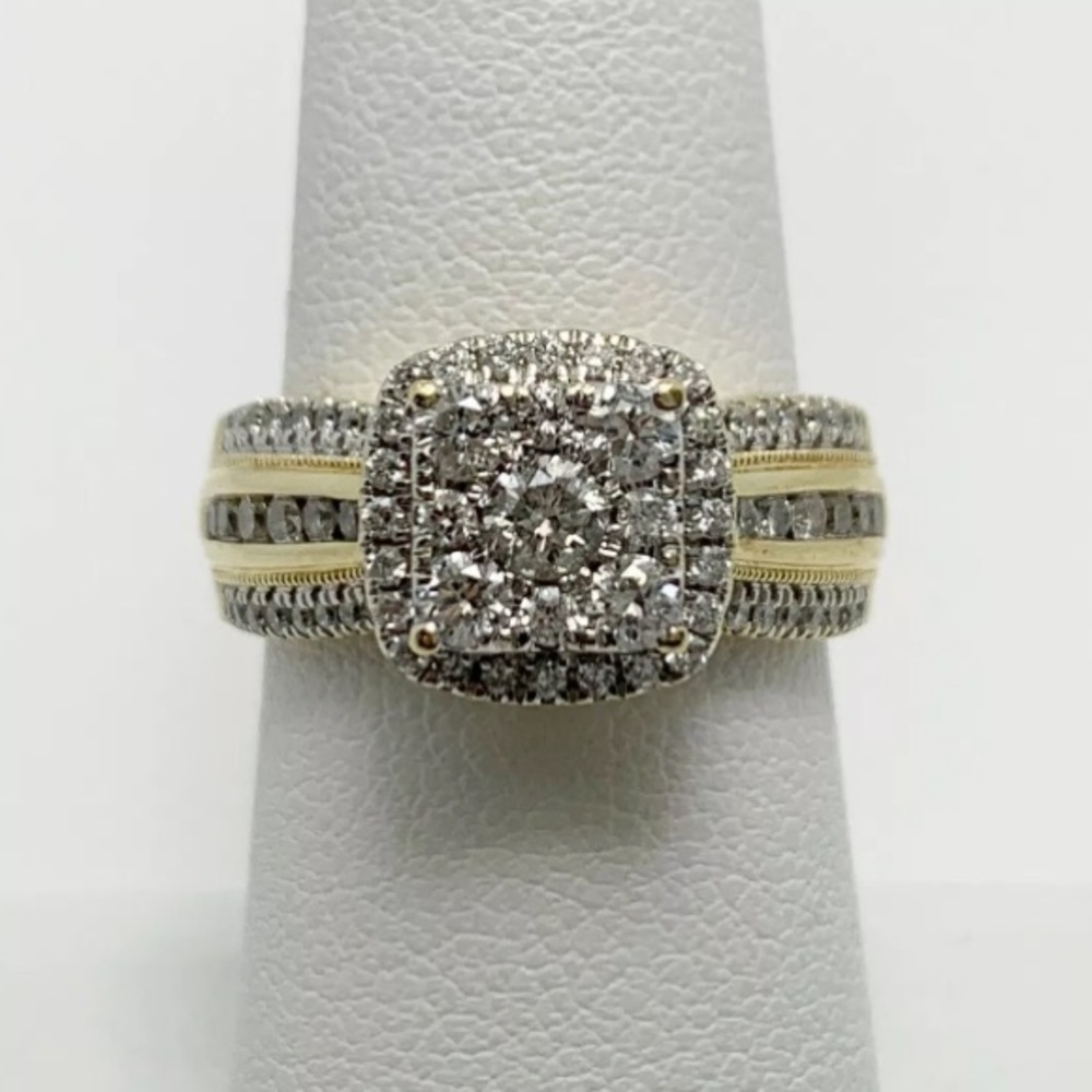 1.10 carat 14k yellow gold diamond cluster ring